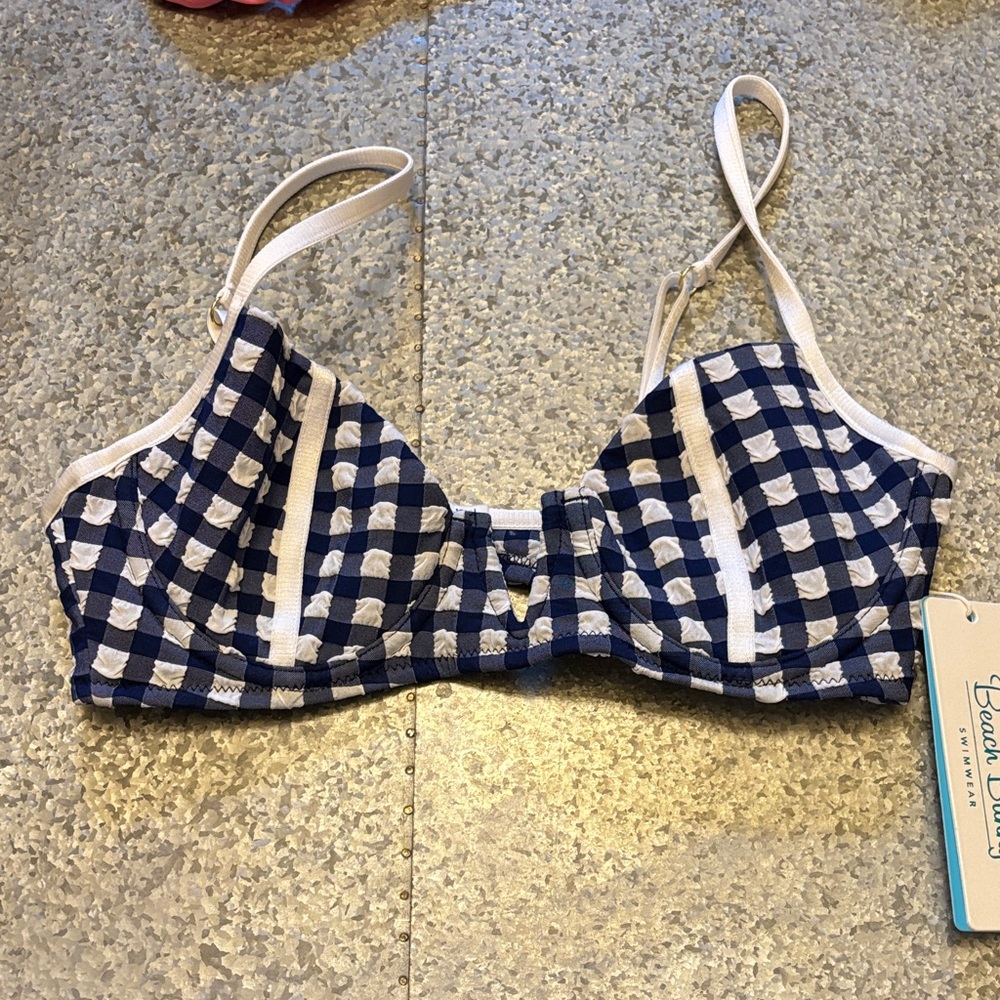 NWT Beach Bunny Womens Audrey Size Medium Bathing Suit Top MSRP $130 Blue/White